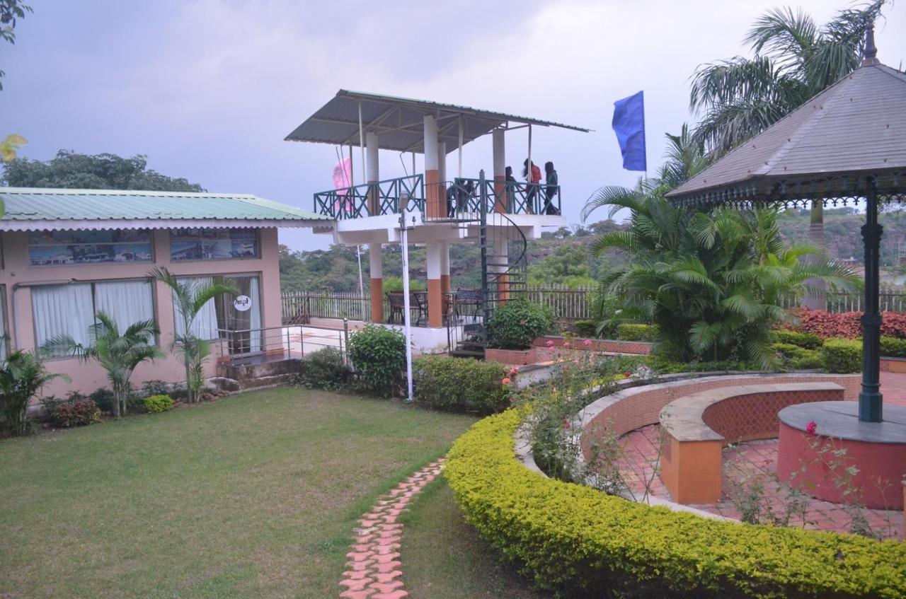 Mpt Kerwa Resort, Kerwa Shamsgarh Exterior photo